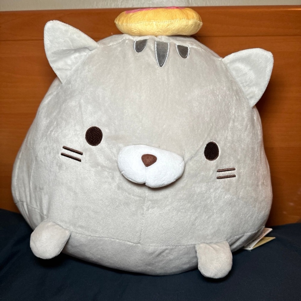 Sasurai No Tabineco Gray Cat Donut Plush